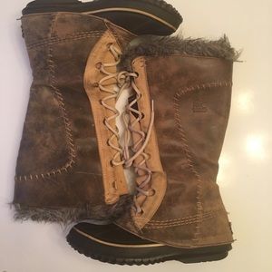Sorel boots size 6